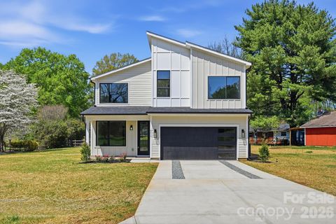 Photo of 9215 Edinburg Avenue, Huntersville, NC 28078 (MLS # 4360157)