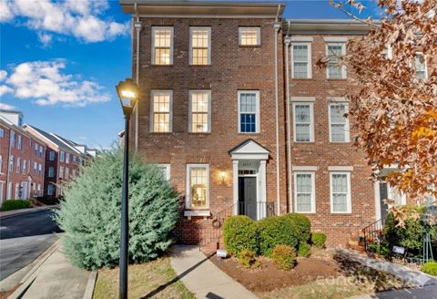 2305 Silver Crescent Drive Charlotte NC 28273