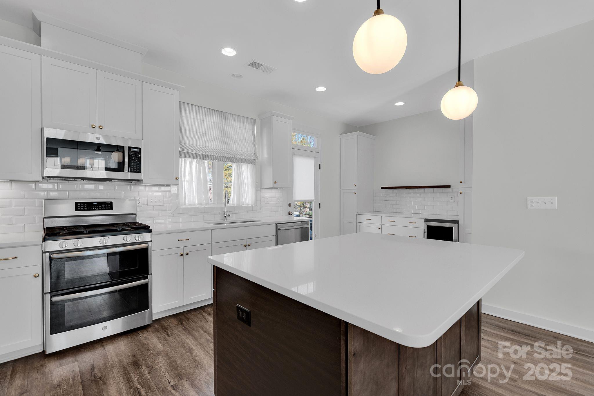 2305 Silver Crescent Drive