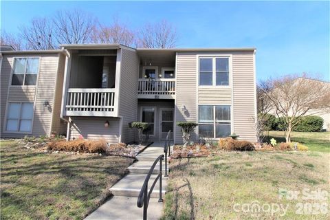 Photo of 11072 Cedar View Road, Charlotte, NC 28226 (MLS # 4354832)