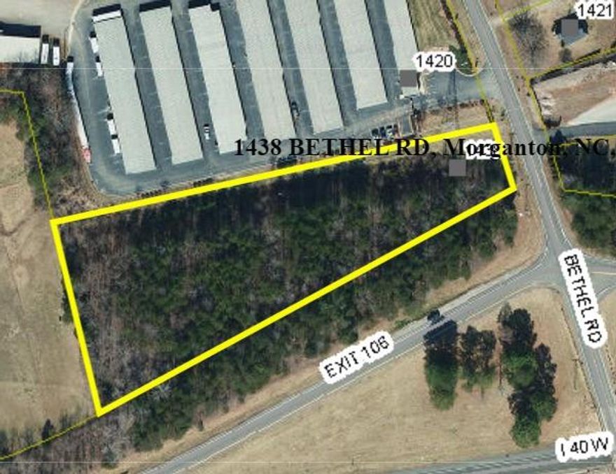 High traffic, 2.5 acre lot with high visibility and exposure at the I-40 Bethel Road West bound ramp. Lot is zoned HID, in which this would be very convenient for retail, food/restaurant, office, or medical/business development.