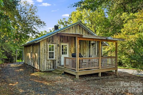 456 Maney Branch Road Burnsville NC 28714