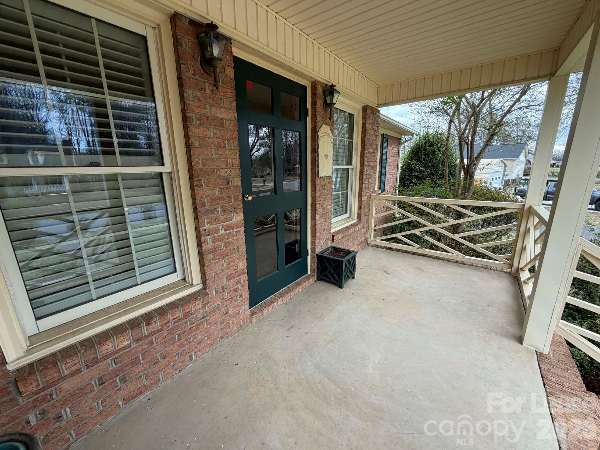 628 Breckenridge Road