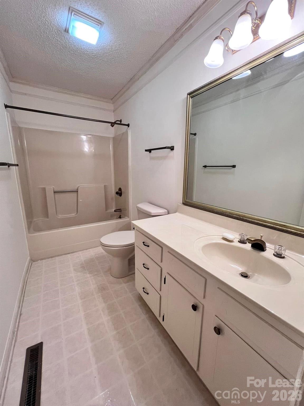 Unknown - Residential Lease