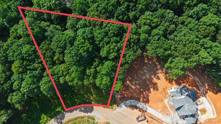 Welcome to your future homesite in one of the most prestigious and peaceful settings available on Honey Tree Lane, where luxury meets privacy on this stunning 1 acre wooded lot tucked into a quiet cul-de-sac road. 

Home plans start at $1.1million with award winning PRESPRO Homes and Neighborhoods building your custom home. There are basement floorplans options for this lot for added square footage to your masterpiece. There's also a heavily wooded area in the rear of the home for added privacy. This 1 acre lot is one of the last 2 available in this private community.