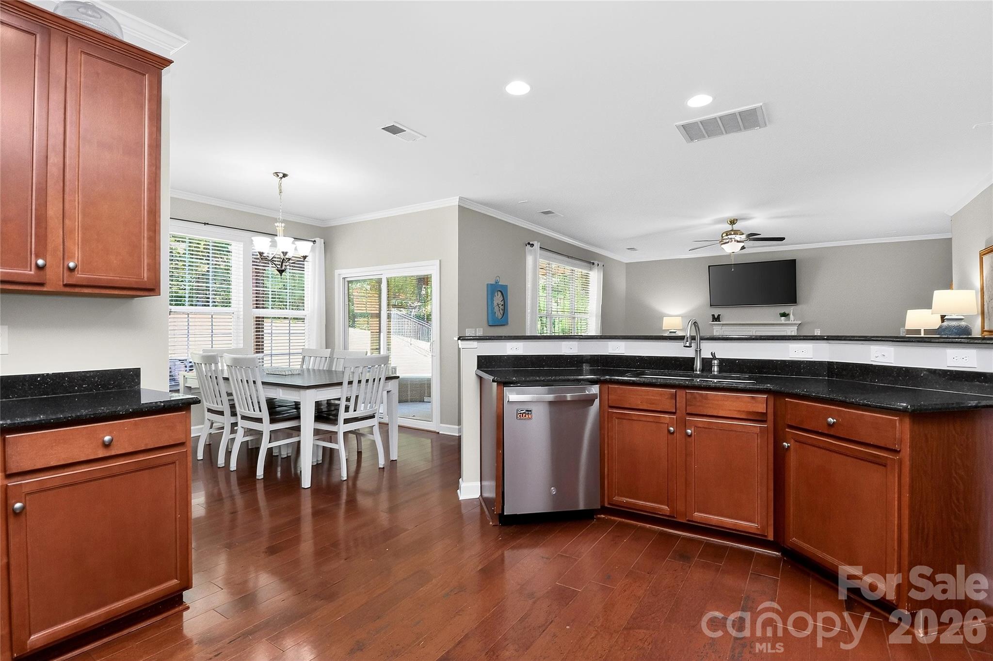 Lake Ridge - Residential