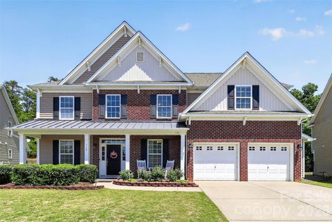 Photo of 719 Fresia Drive, Fort Mill, SC 29708 (MLS # 4380255)