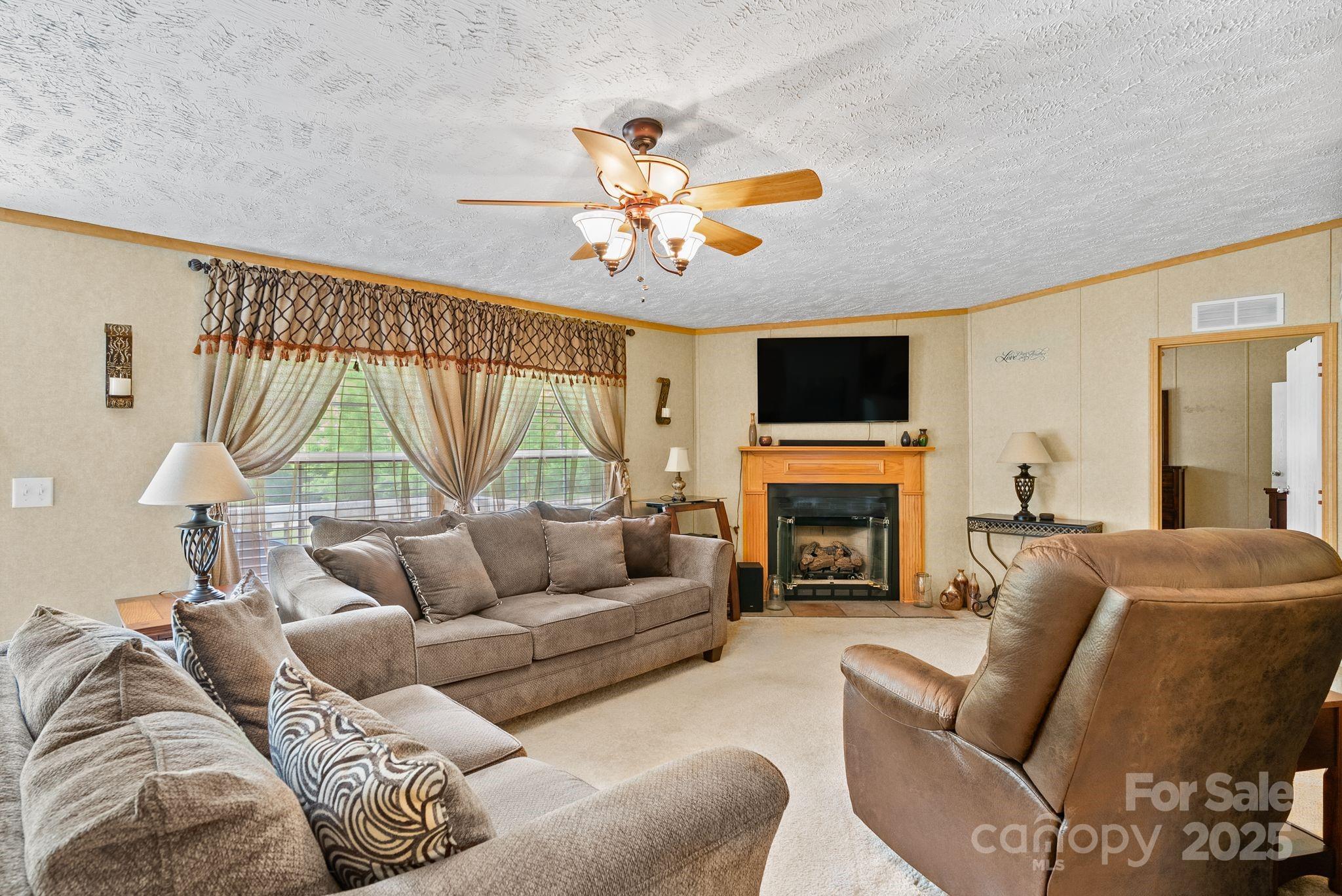 17 Serenity Creek Drive