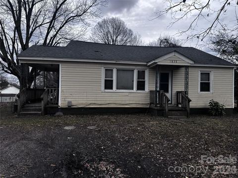 1838 Gay Street Statesville NC 28625