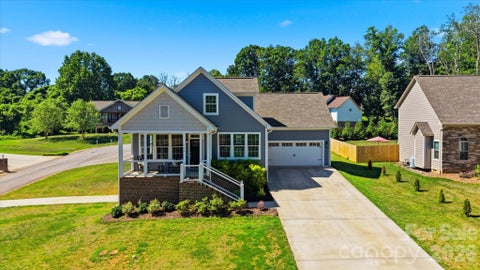 Photo of 135 Maplewood Court, Hudson, NC 28638 (MLS # 4420699)