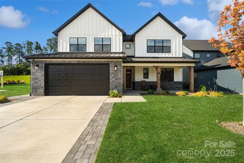 Photo of 123 Windy Dell Drive, Tega Cay, SC 29708 (MLS # 4287279)