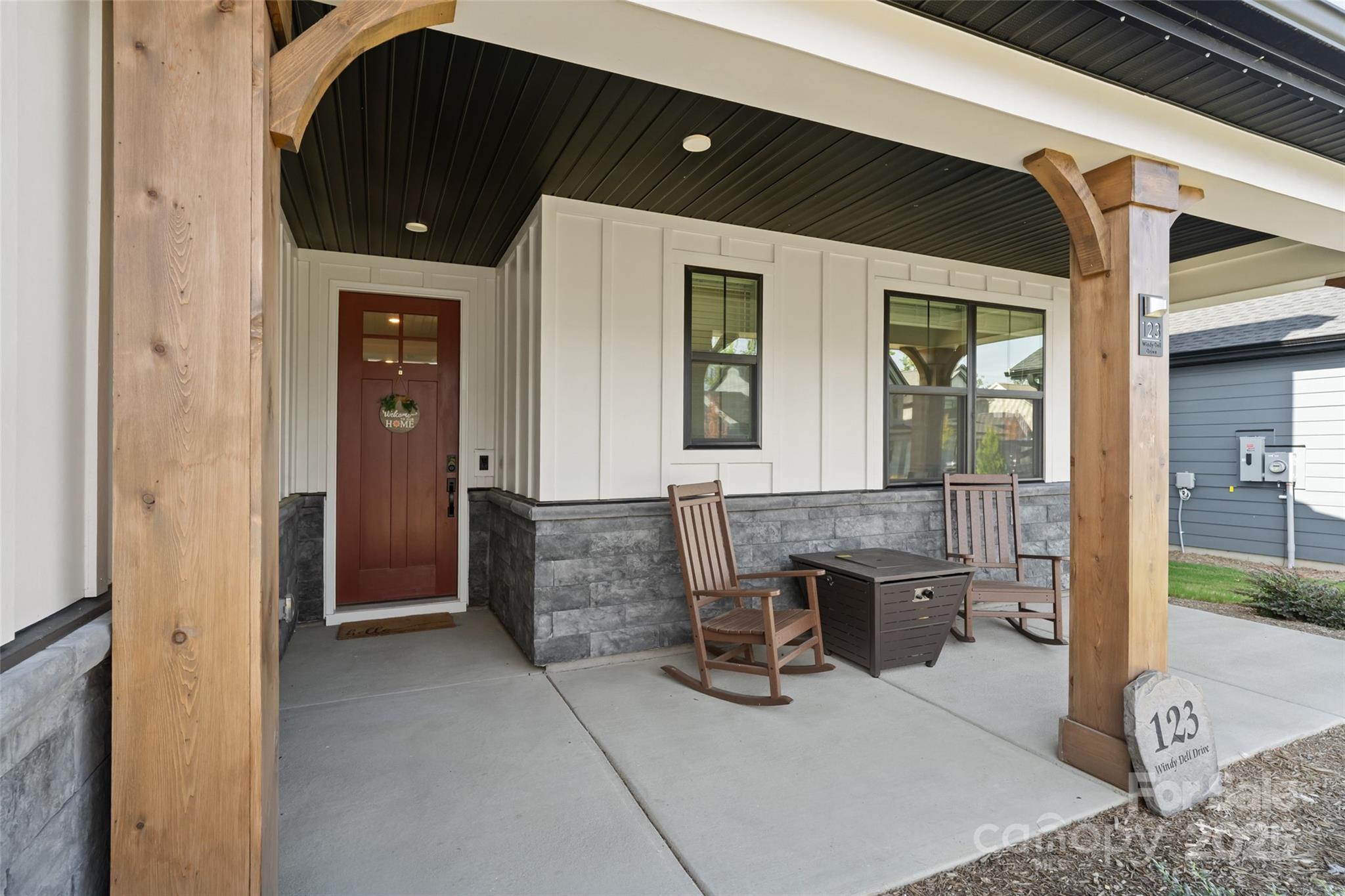 123 Windy Dell Drive