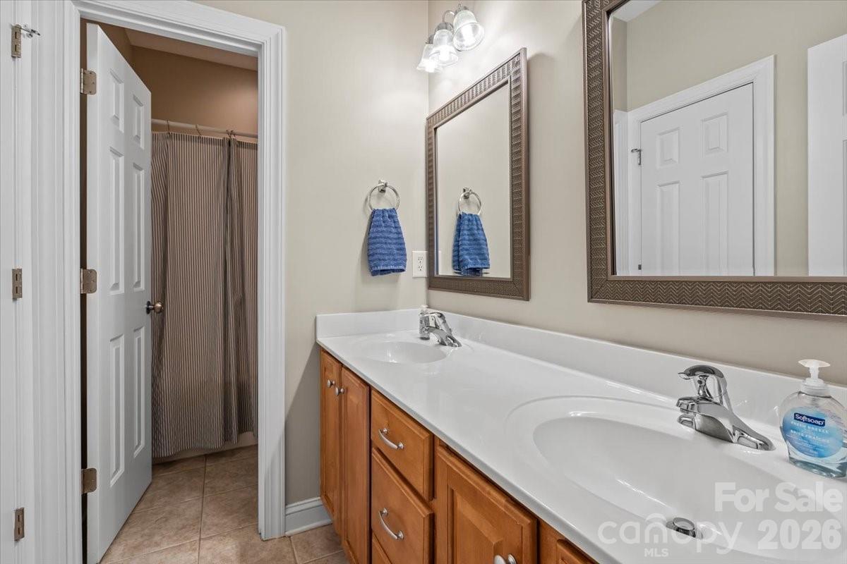 The Glen at Wesley Oaks - Residential