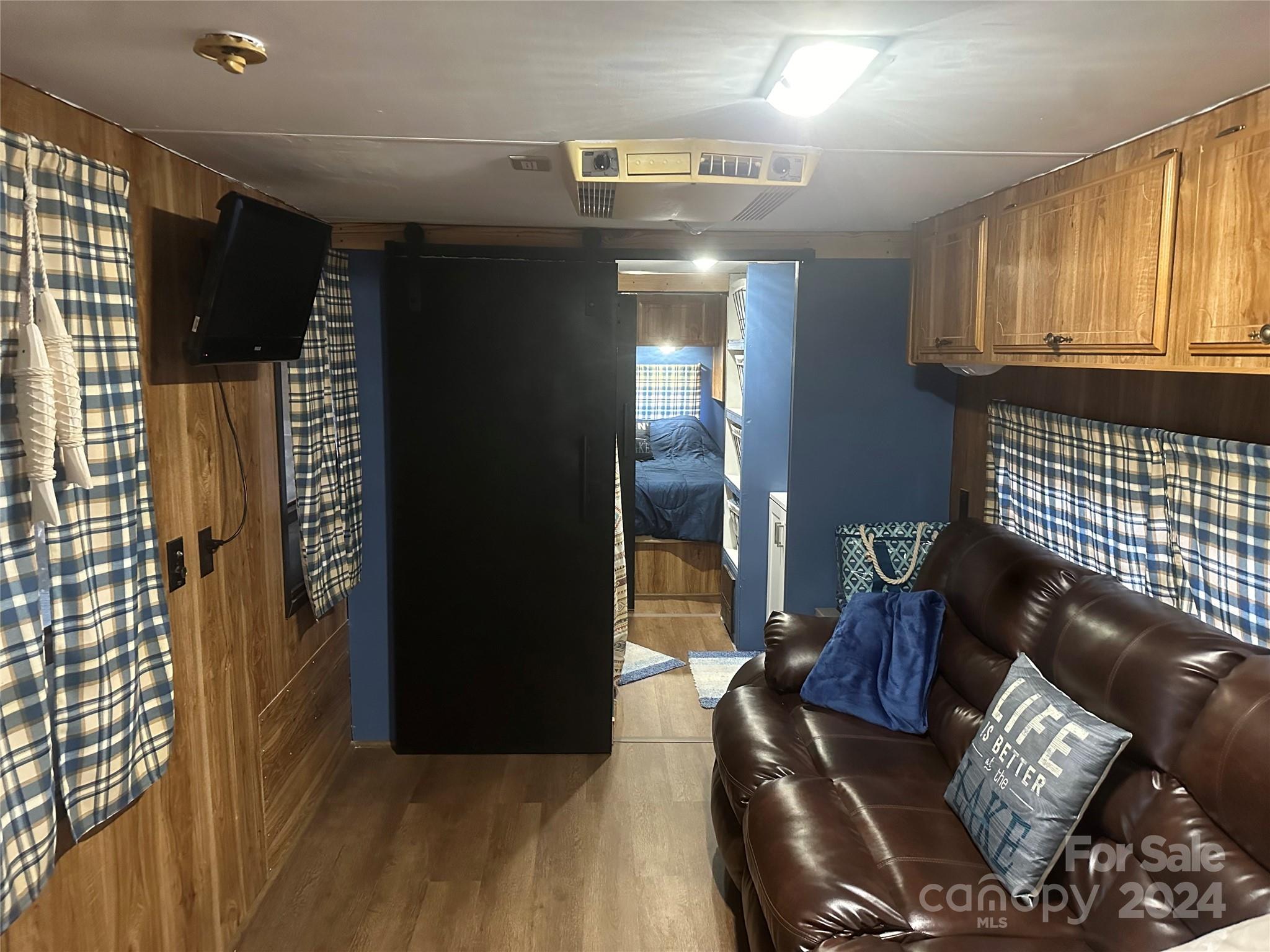 Twin Harbor - Residential