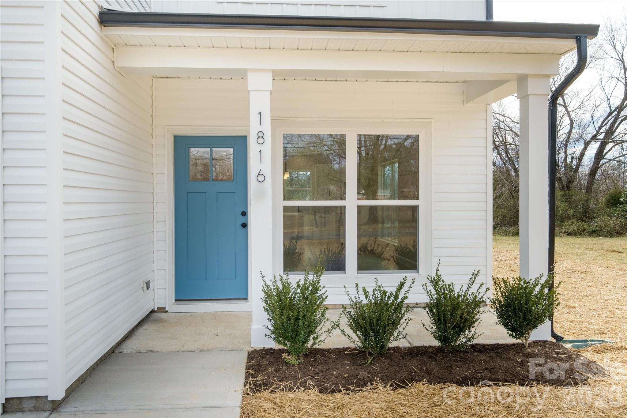 1816 E Greenbriar Road