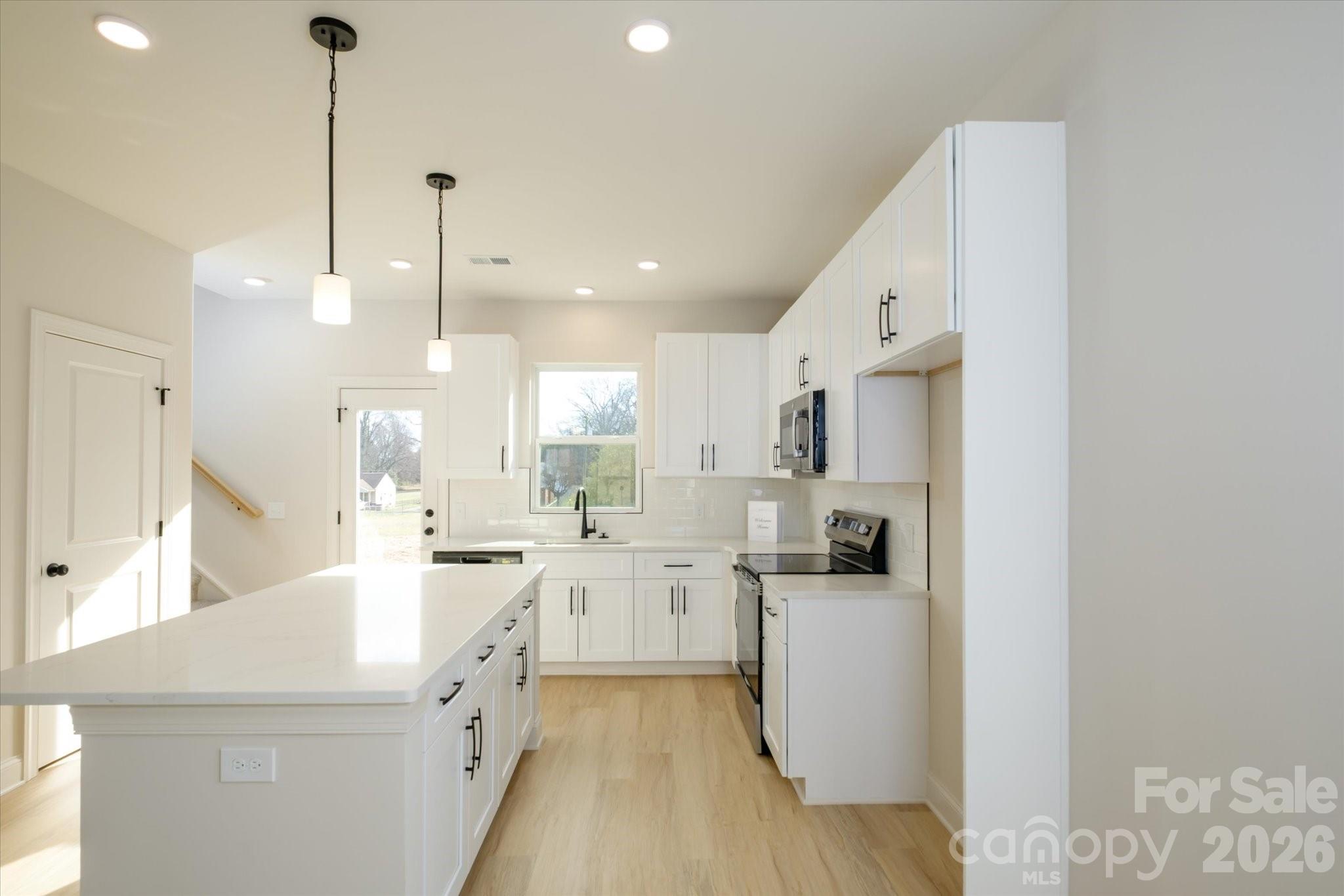 1816 E Greenbriar Road