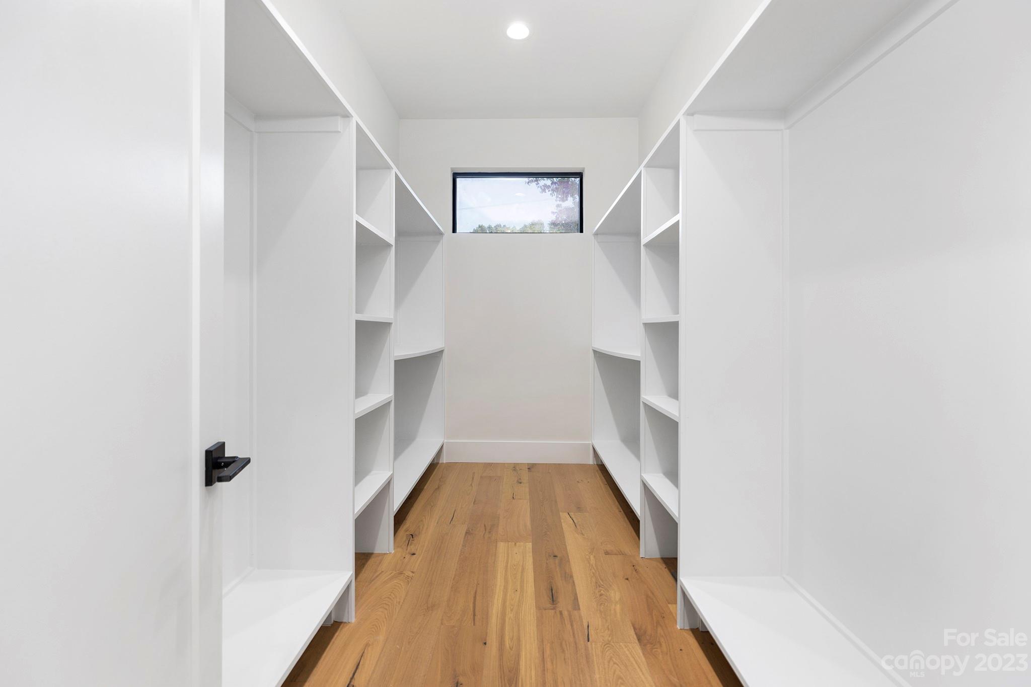 River Lure - Residential