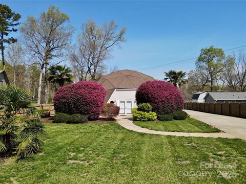 7977 Lucky Creek Lane Denver NC 28037
