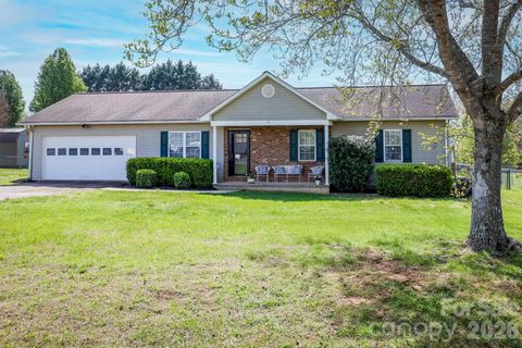 Photo of 229 Drumstand Road, Stony Point, NC 28678 (MLS # 4363883)