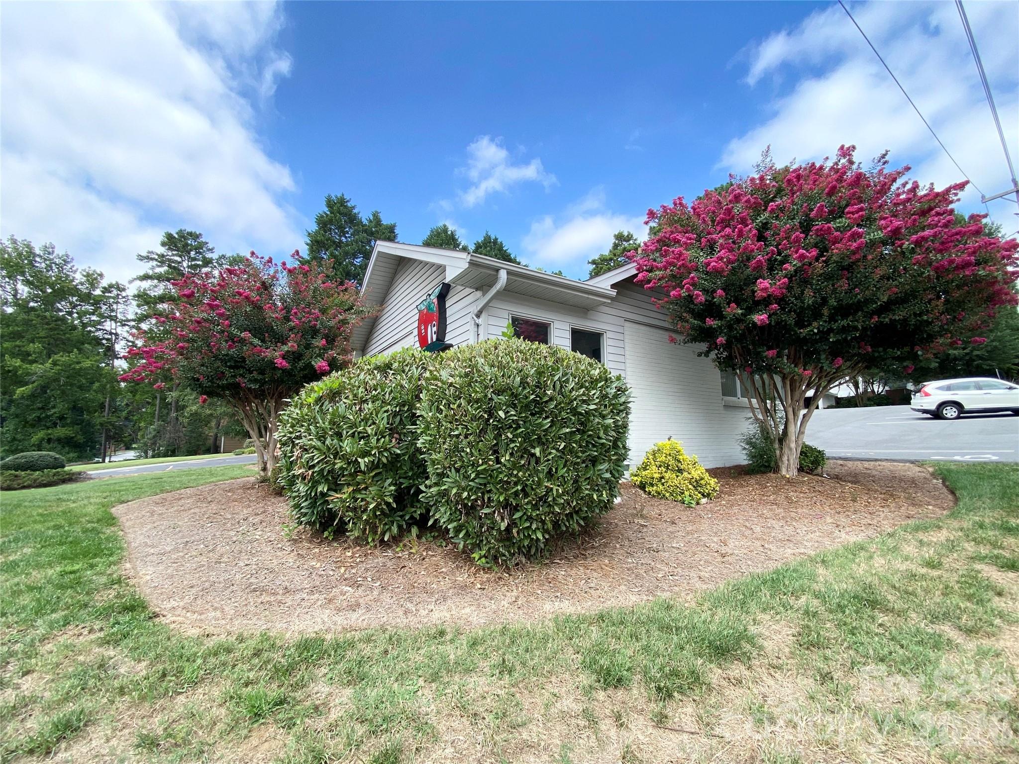 400 Statesville Boulevard