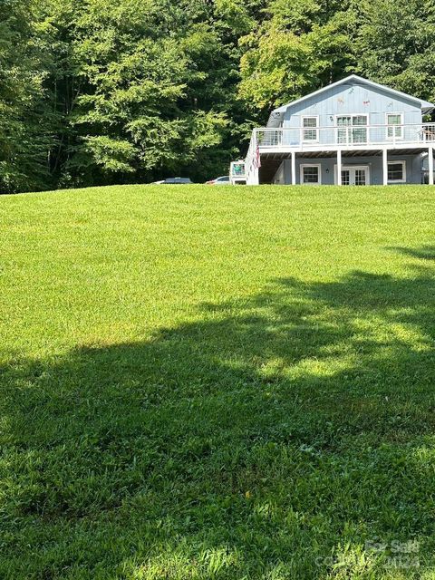 A home in Hendersonville