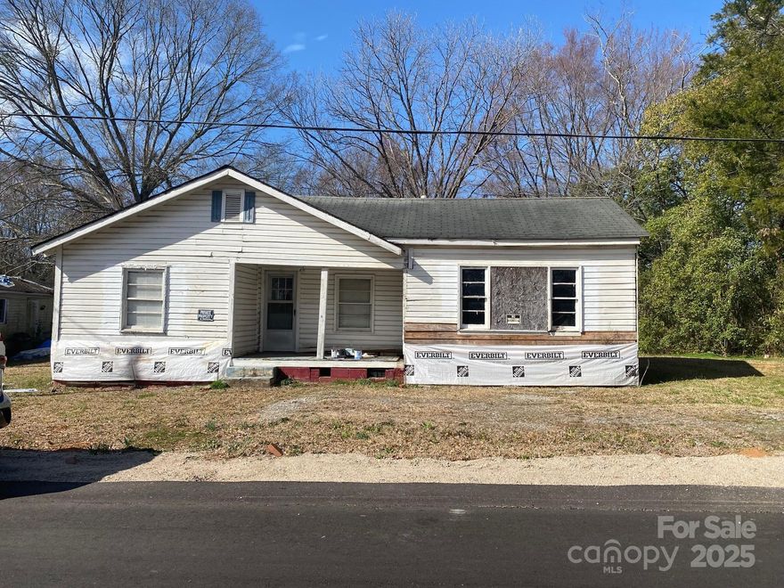 Looking for a fixer-upper to flip, renovate and rent, or looking to renovate your own personal home? This could be an adorable home with the right vision. The home has the potential for a 3rd bedroom.  A candidate to be restored into a beautiful starter home or investment property.  The home is waiting on your creativity.