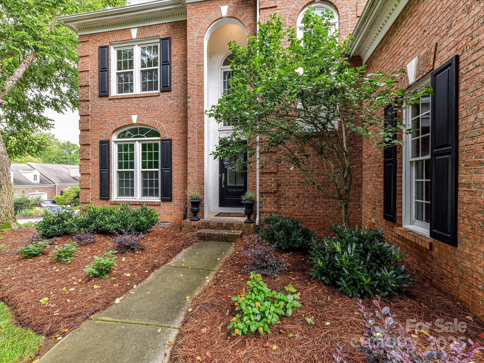 4032 Cambridge Hill Lane