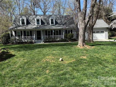 Photo of 2922 Butter Churn Lane, Matthews, NC 28105 (MLS # 4361303)