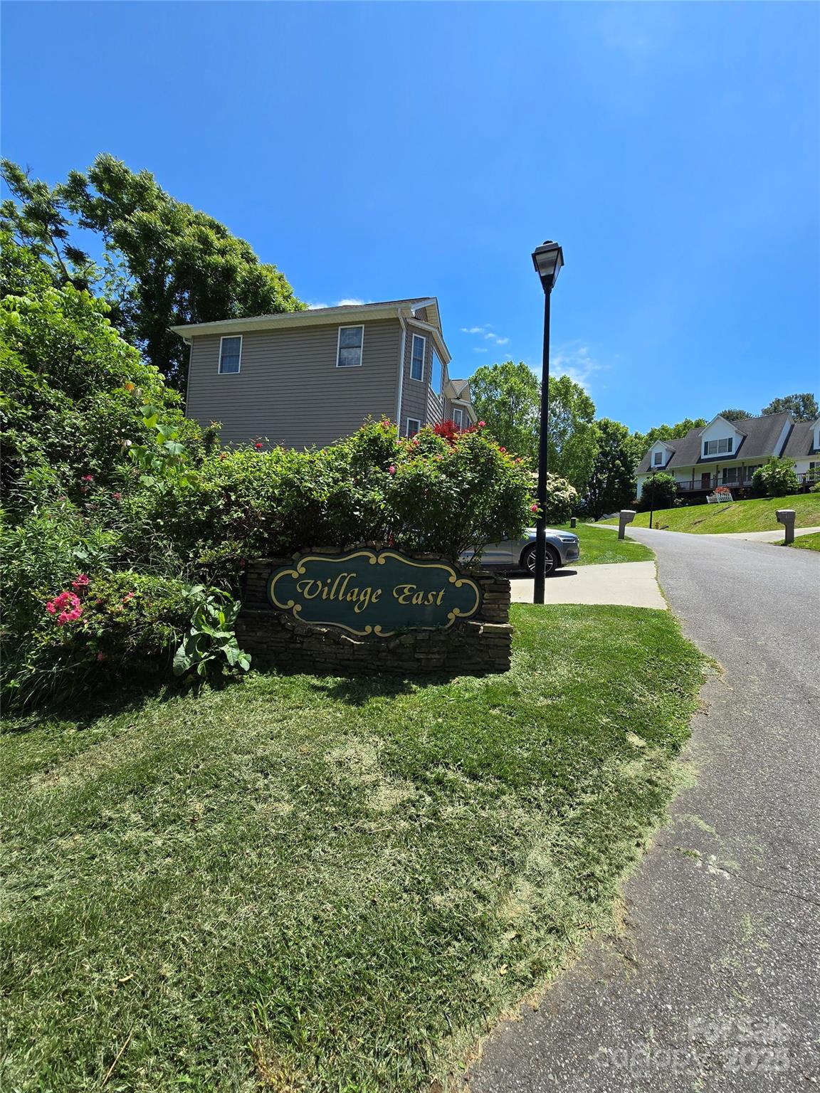 16 Village East Court