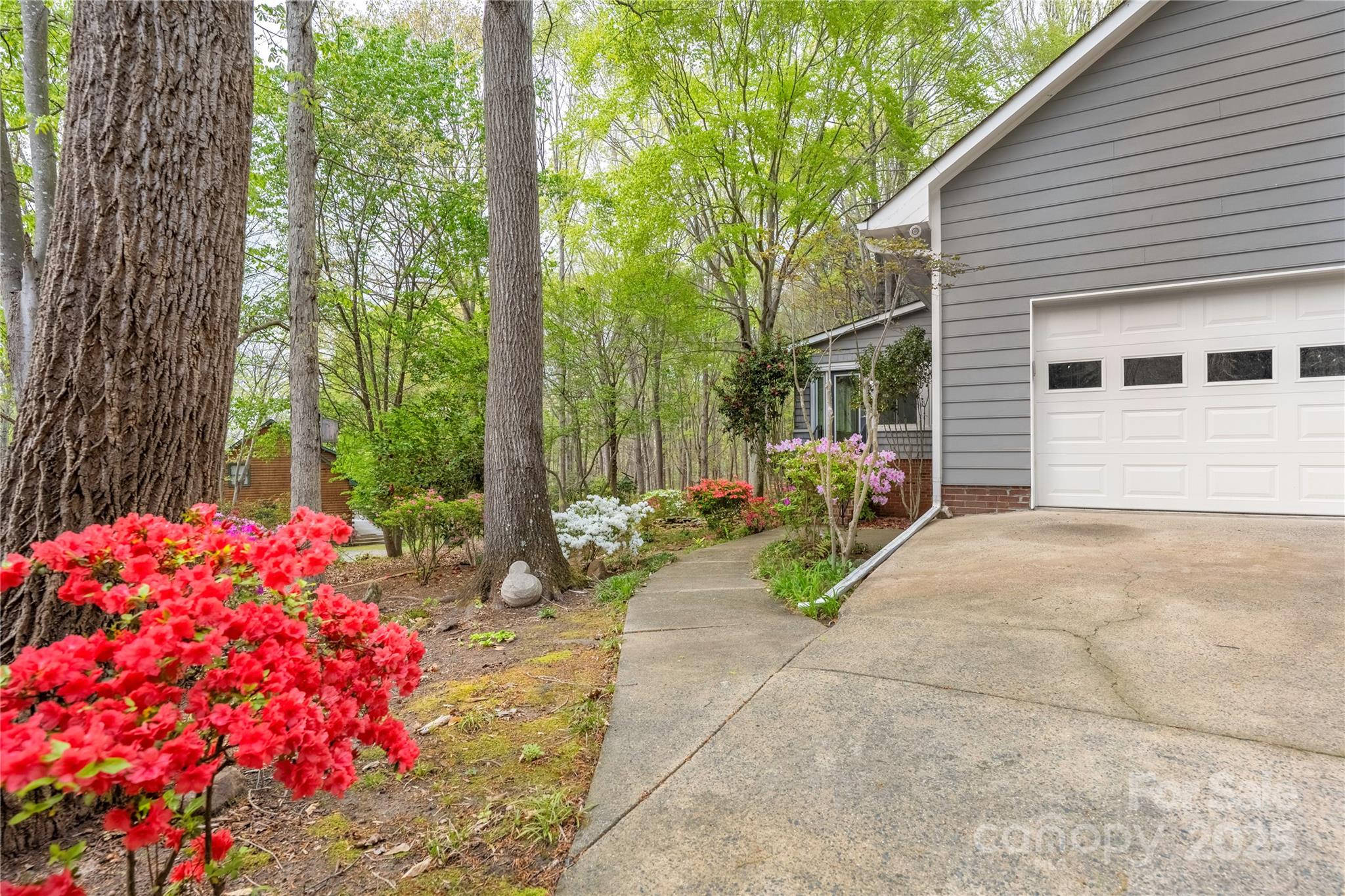 140 Rustic Way Lane