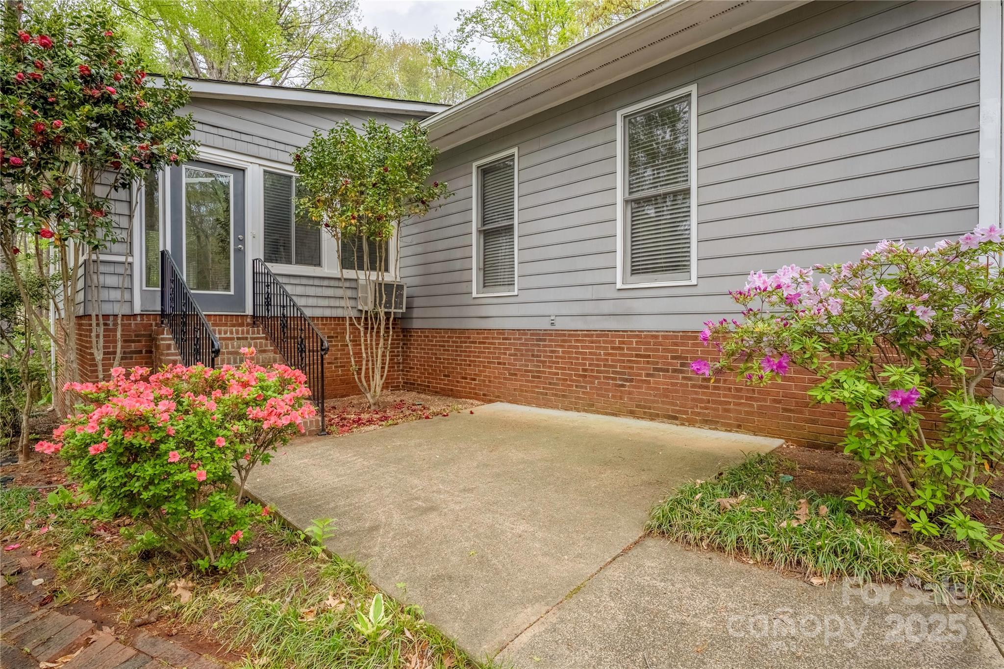 140 Rustic Way Lane