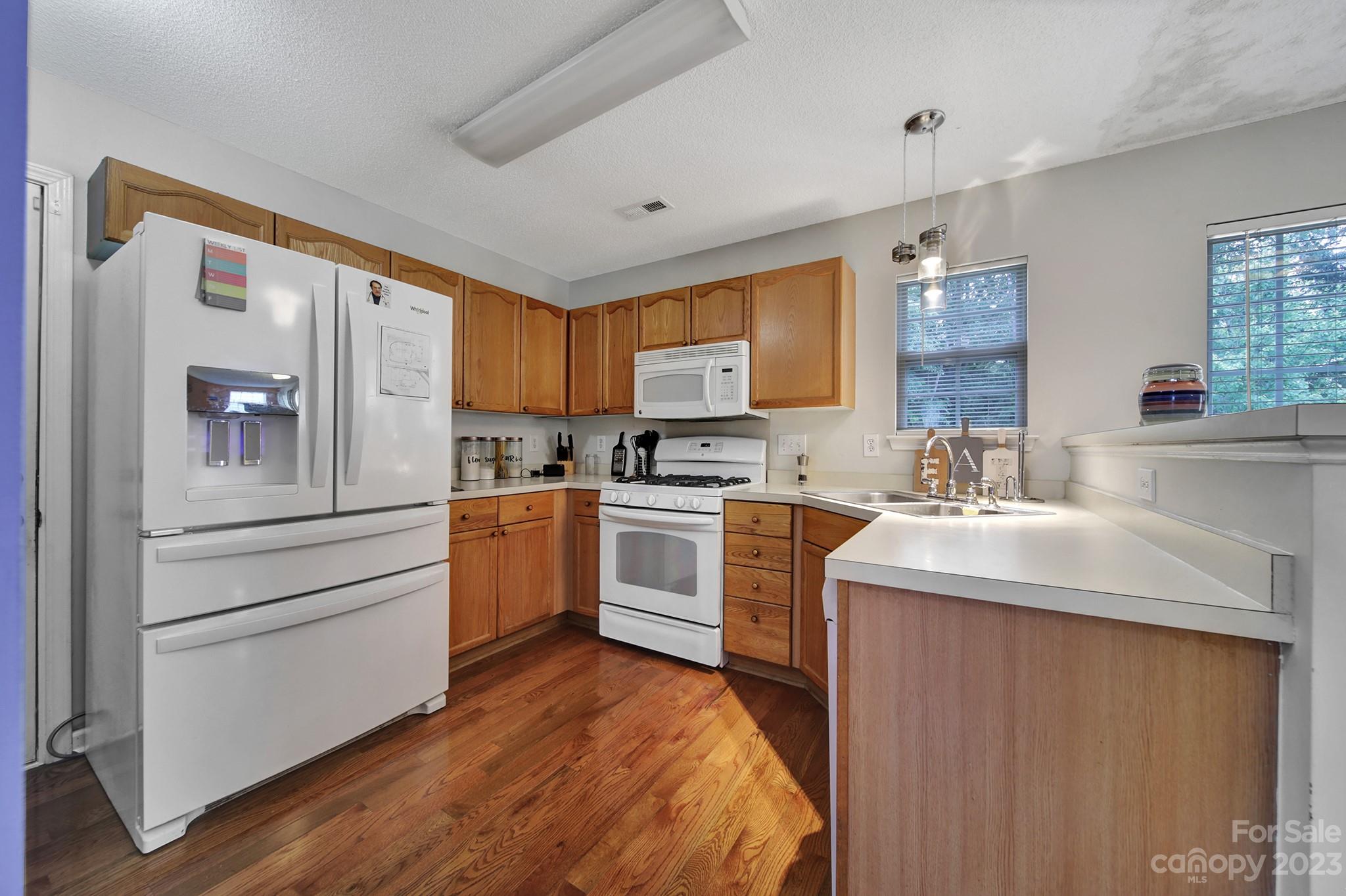 Hollythorn - Residential