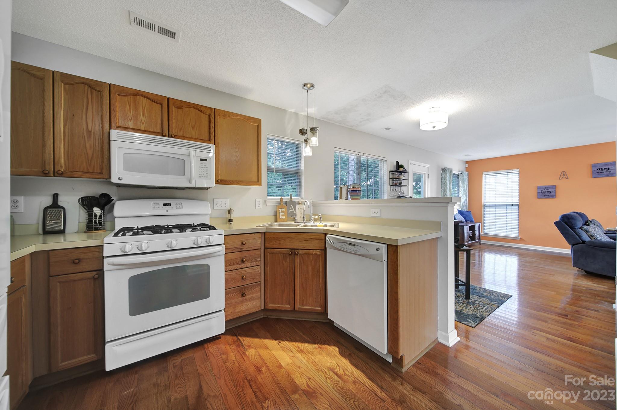 Hollythorn - Residential