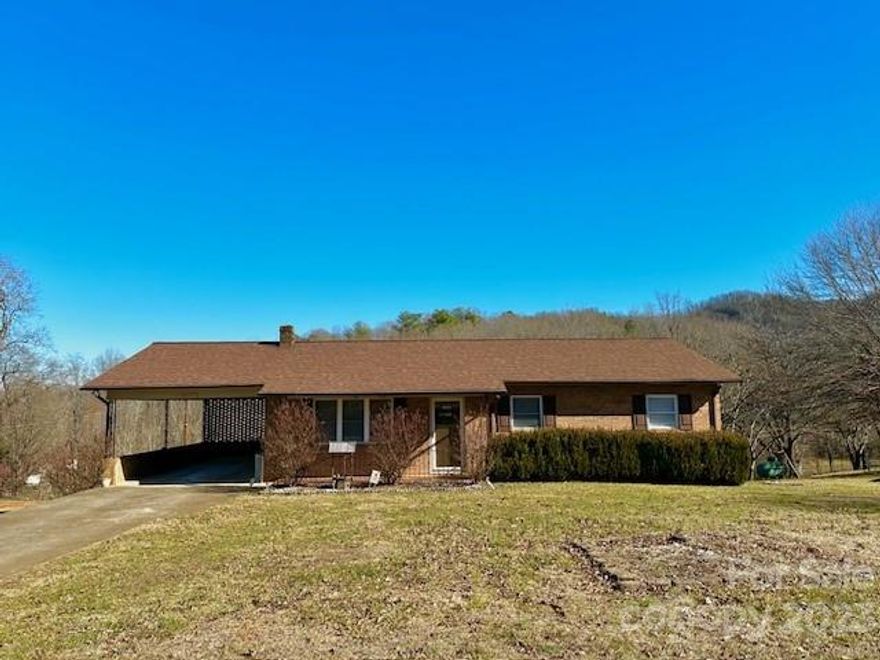 Brick ranch with a full basement in the sought-after Salem area! This home offers numerous possibilities with the unfinished basement, complete with a full bathroom and high ceilings. Additionally, there is a workshop room in the basement under the home's attached carport. Inside, enjoy the open-concept kitchen and dining area. All bedrooms are generously sized. The large full hall bath features an updated step-in shower and a laundry area. A brand-new HVAC system has just been installed. The home is being sold as-is.