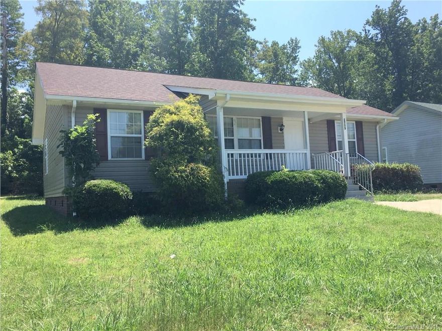 One story Ranch style home convenient to 485 and 85,  Home has been updated with all new paint, carpet and vinyl. Covered front porch, Please call listing agent for additional information. Seller is very motivated.