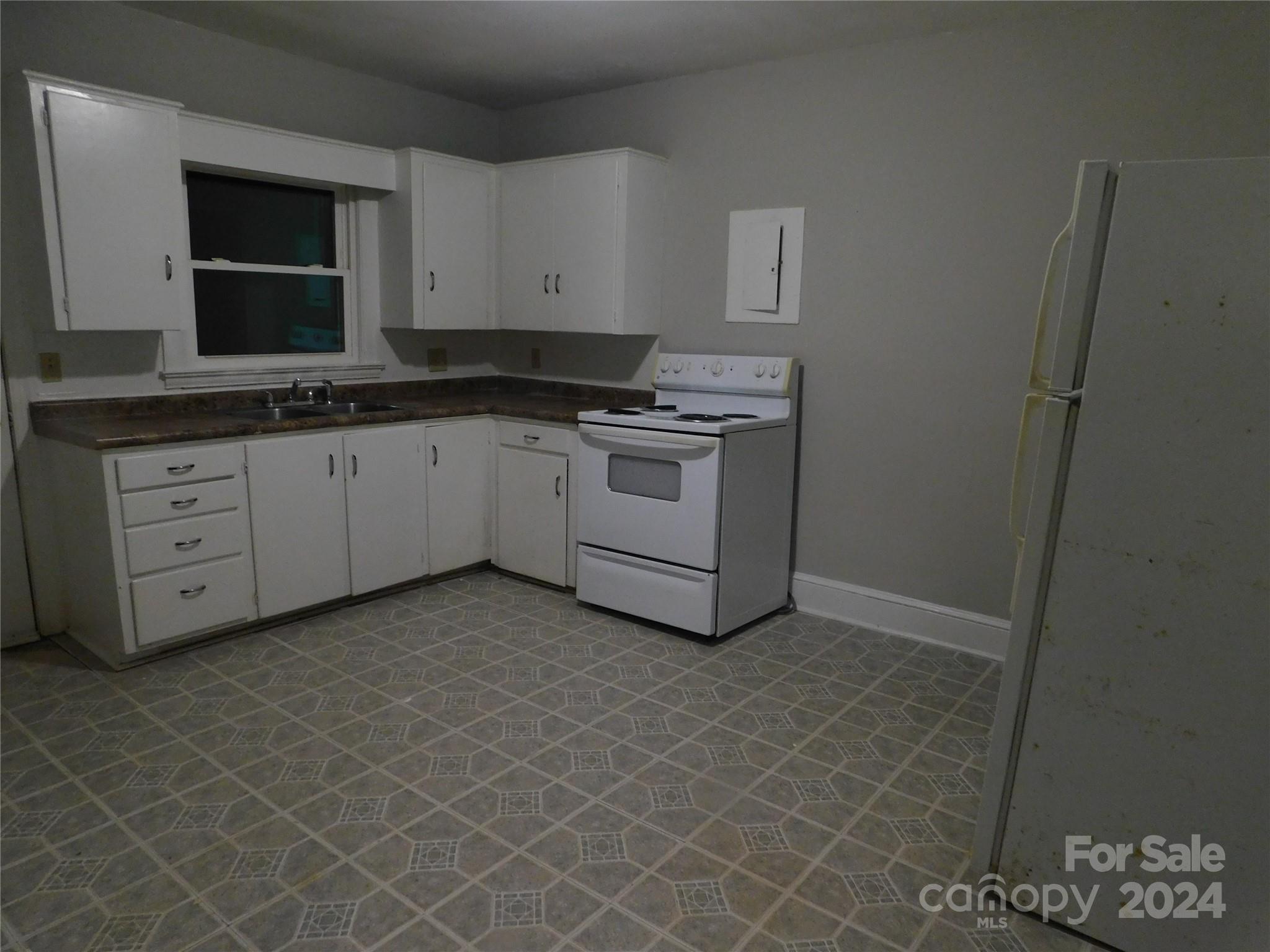 none - Residential Income