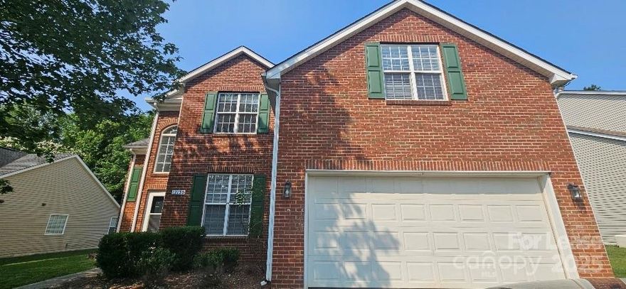 Welcome home to this lovely tree lined cu-de-sac street! Beautiful, wooded lot in Ballantynes sought after Southhampton neighborhood. Enjoy the updated kitchen with granite countertops and SS appliances. This light filled home boasts 2600+ sq ft with 4 large bedrooms plus bonus/bedroom room. Primary bdrm has walk-in closets with separate shower and tub. Highly sought after school district!
Fabulous community amenities include pool, playground, sport court, sidewalks & walking trails. Available for July move in. Pets allowed with owners approval. Renters Ins required. No smoking/vaping.
App fee is $75 per person over age 18 nonrefundable.
Must have credit score over 650
No evictions or owing money to landlords
Must make 3x rent in income