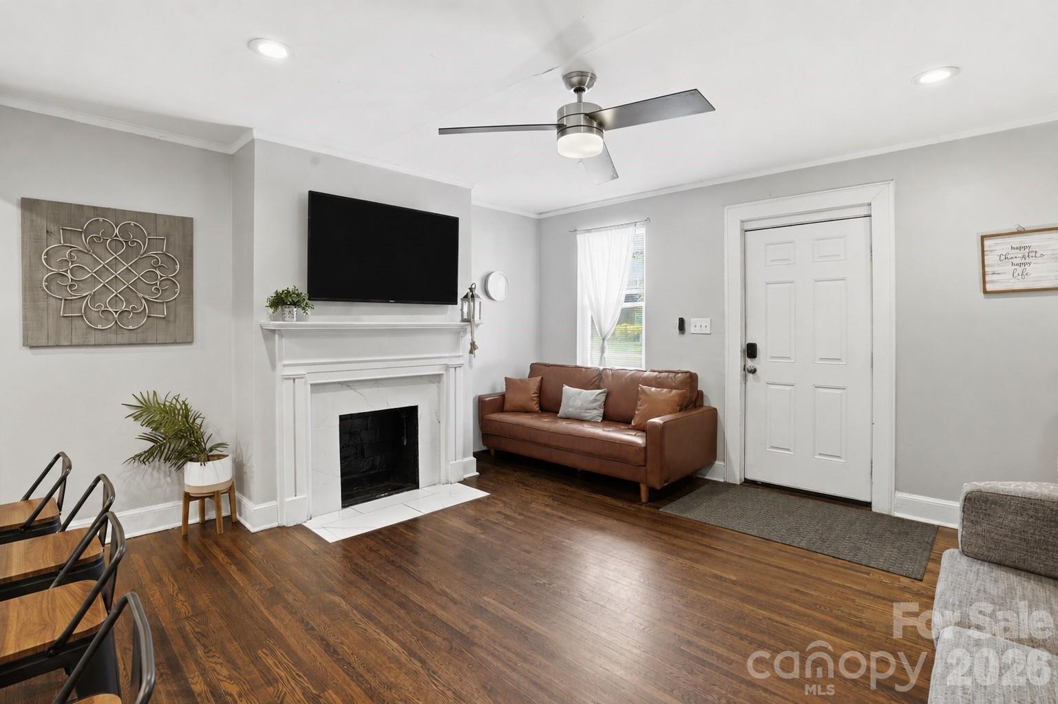 1411/1413 W 4th Street