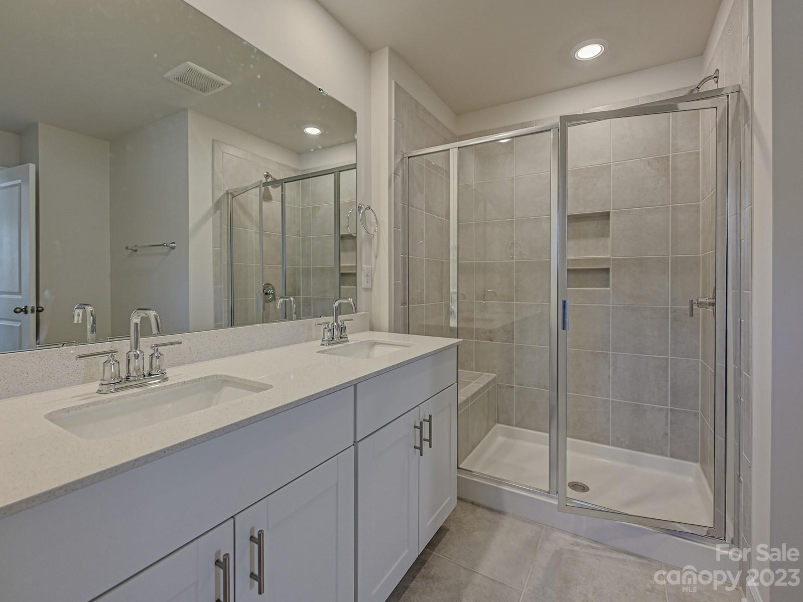 Anniston Chase - Residential