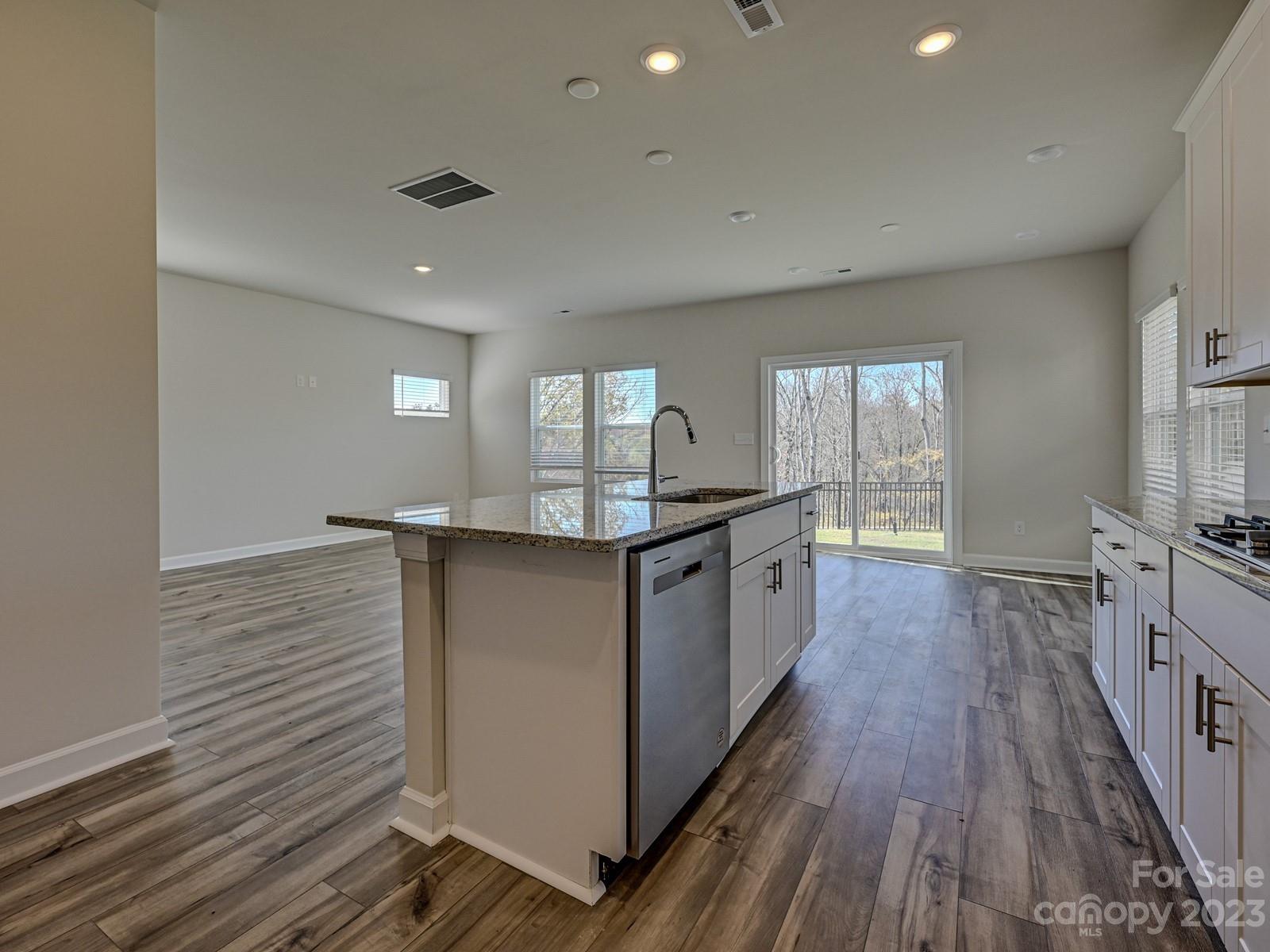 Anniston Chase - Residential