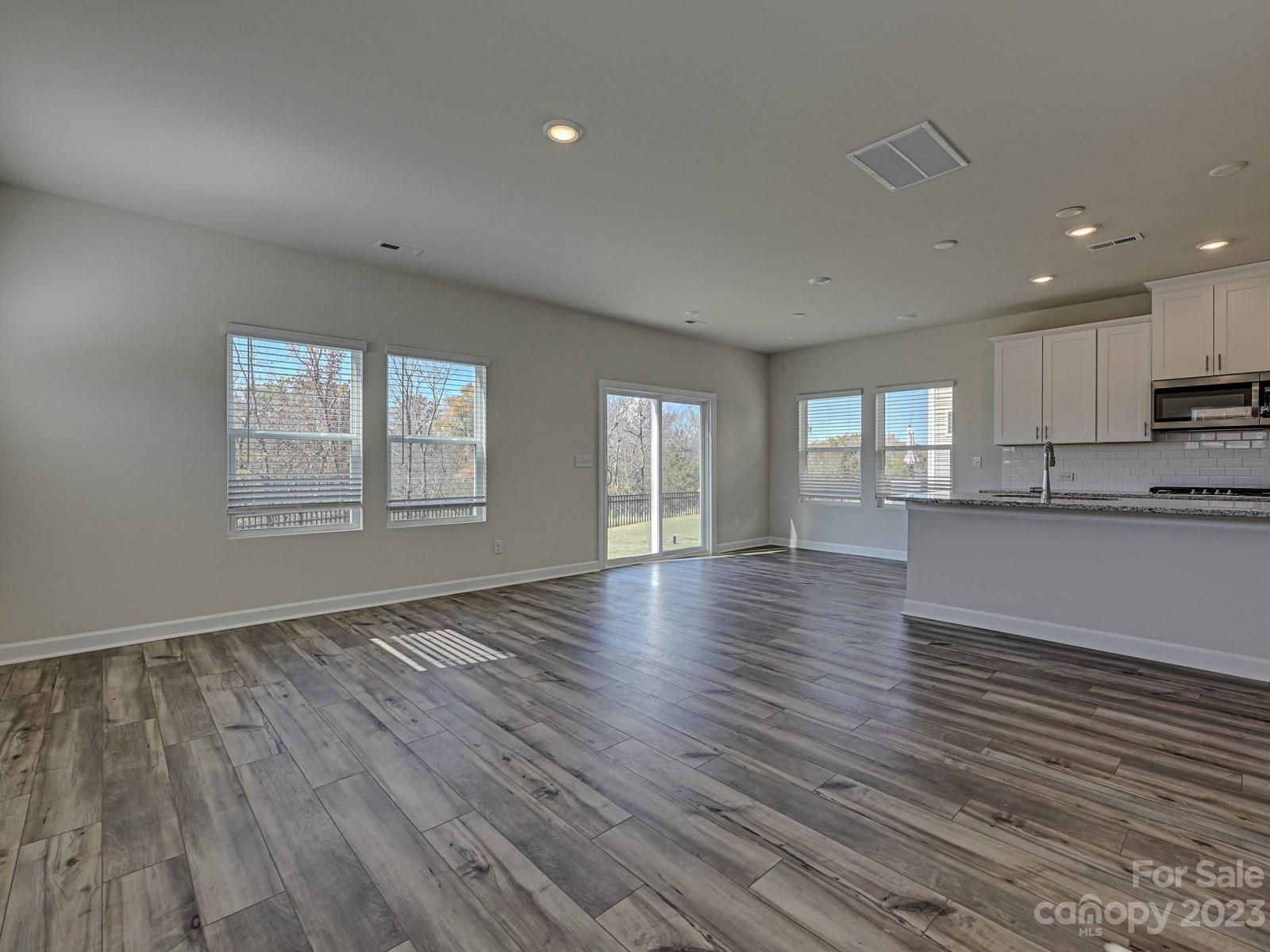 Anniston Chase - Residential