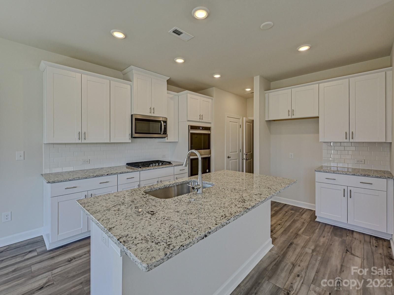 Anniston Chase - Residential