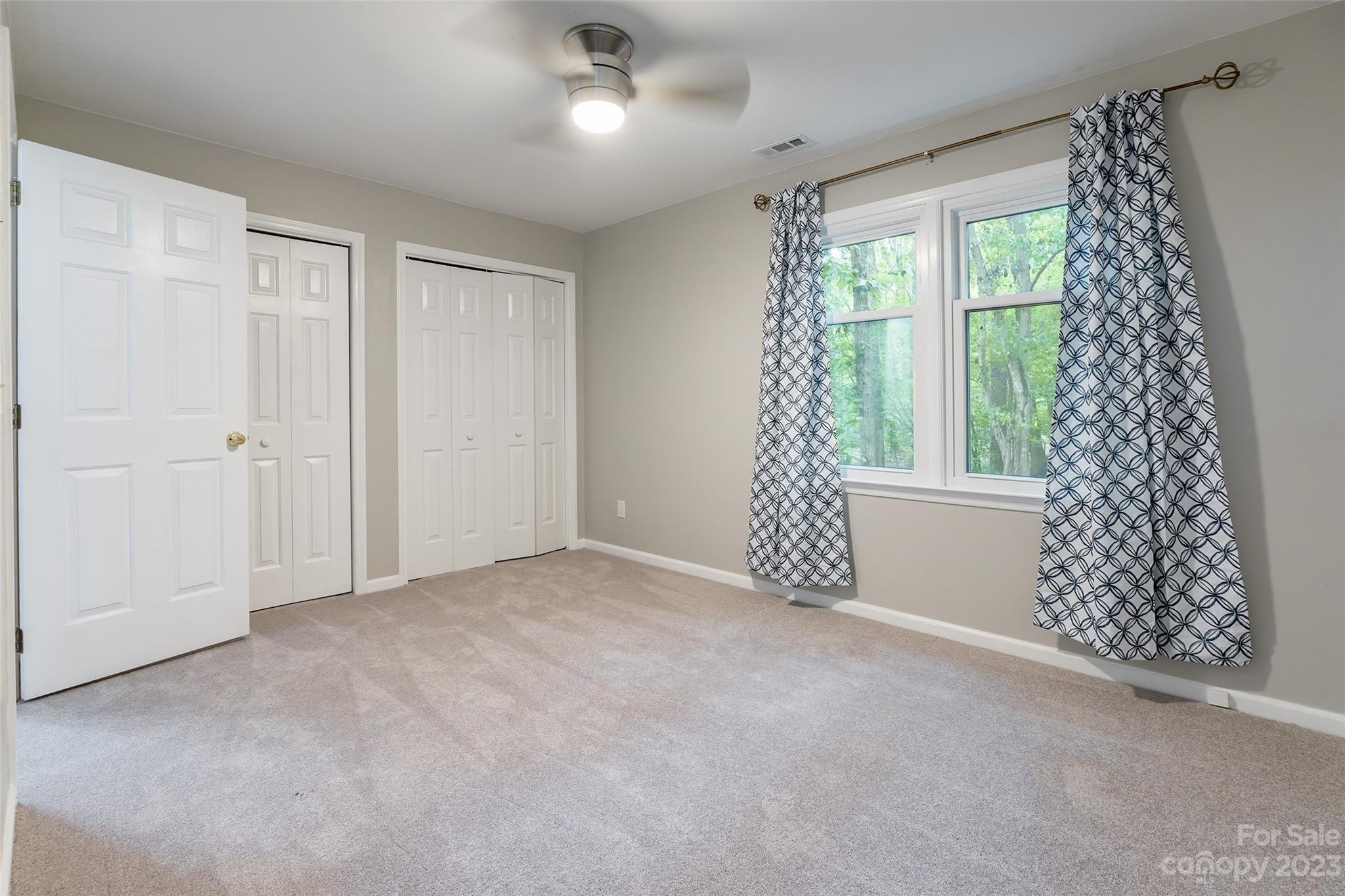 Tega Cay - Residential