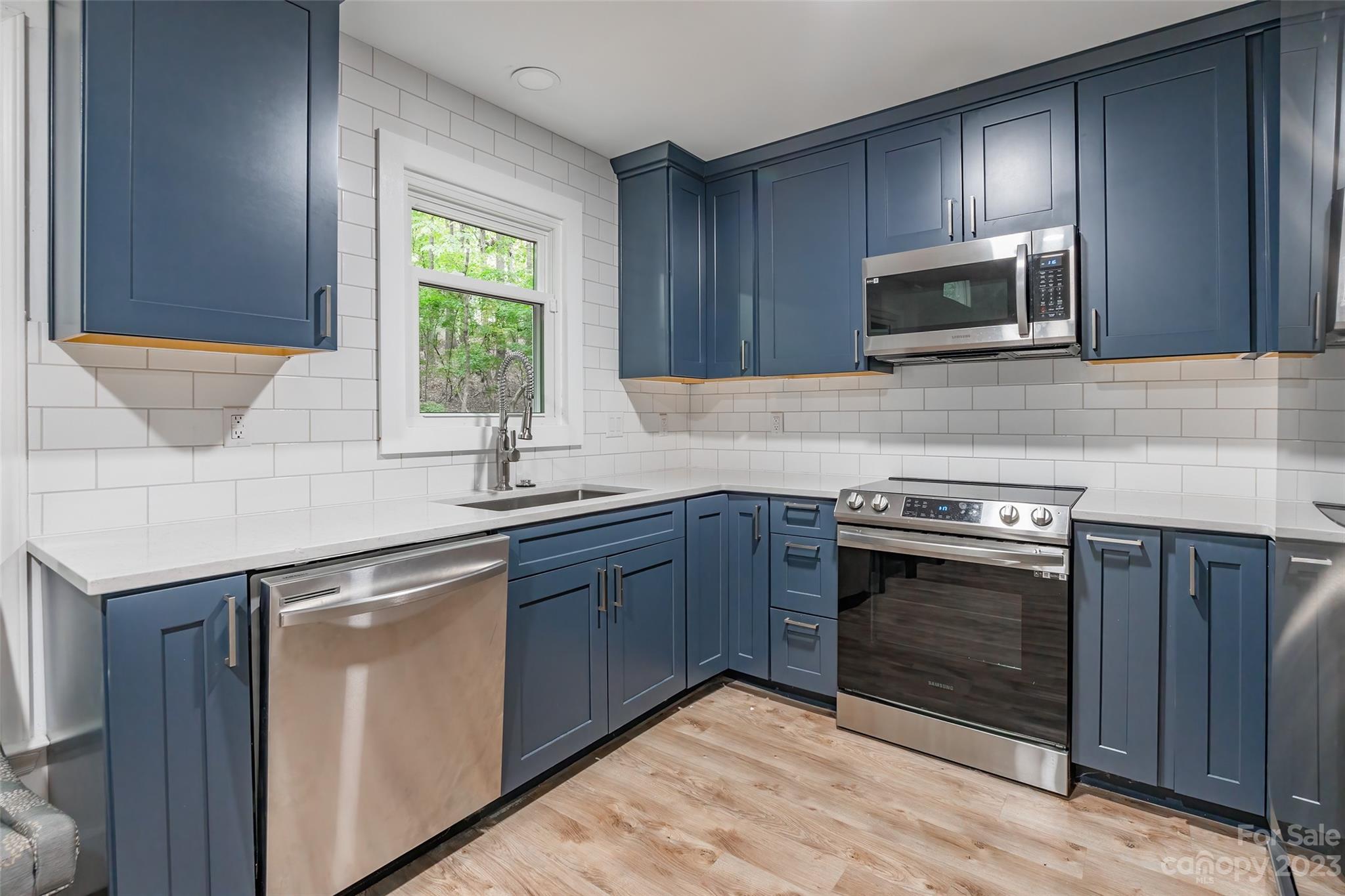 Tega Cay - Residential