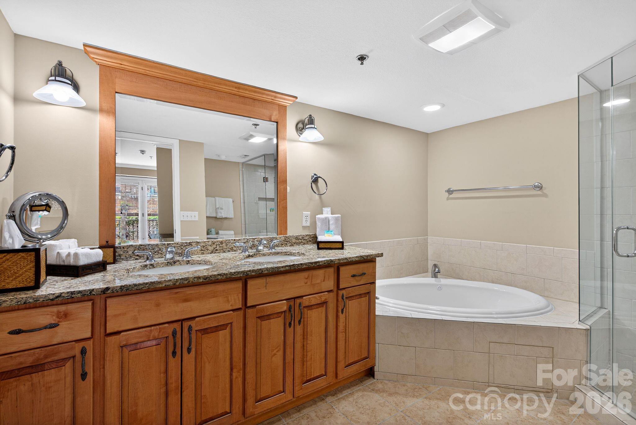 Residences At Biltmore - Residential