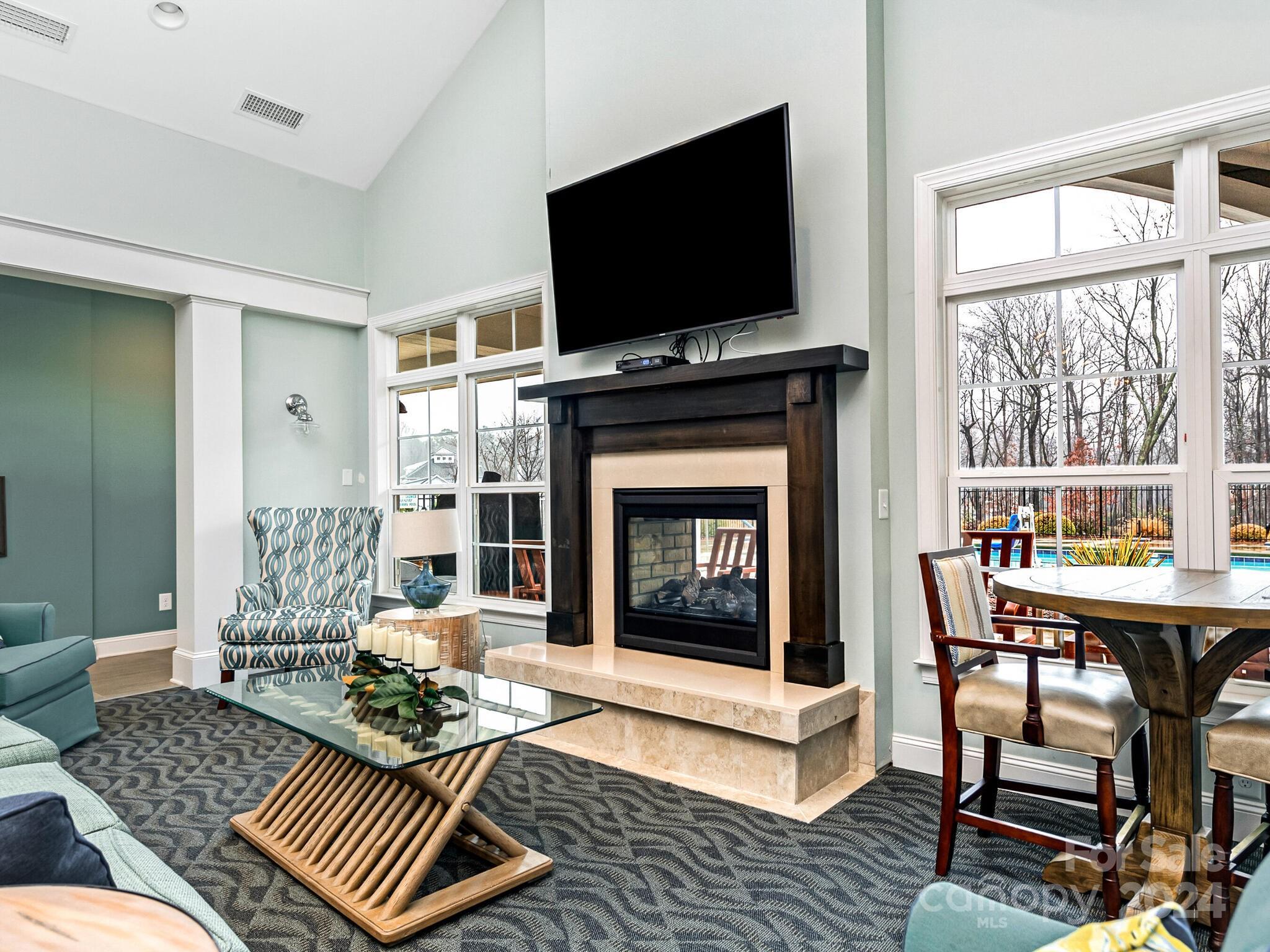 The Courtyards on Lake Norman - Residential
