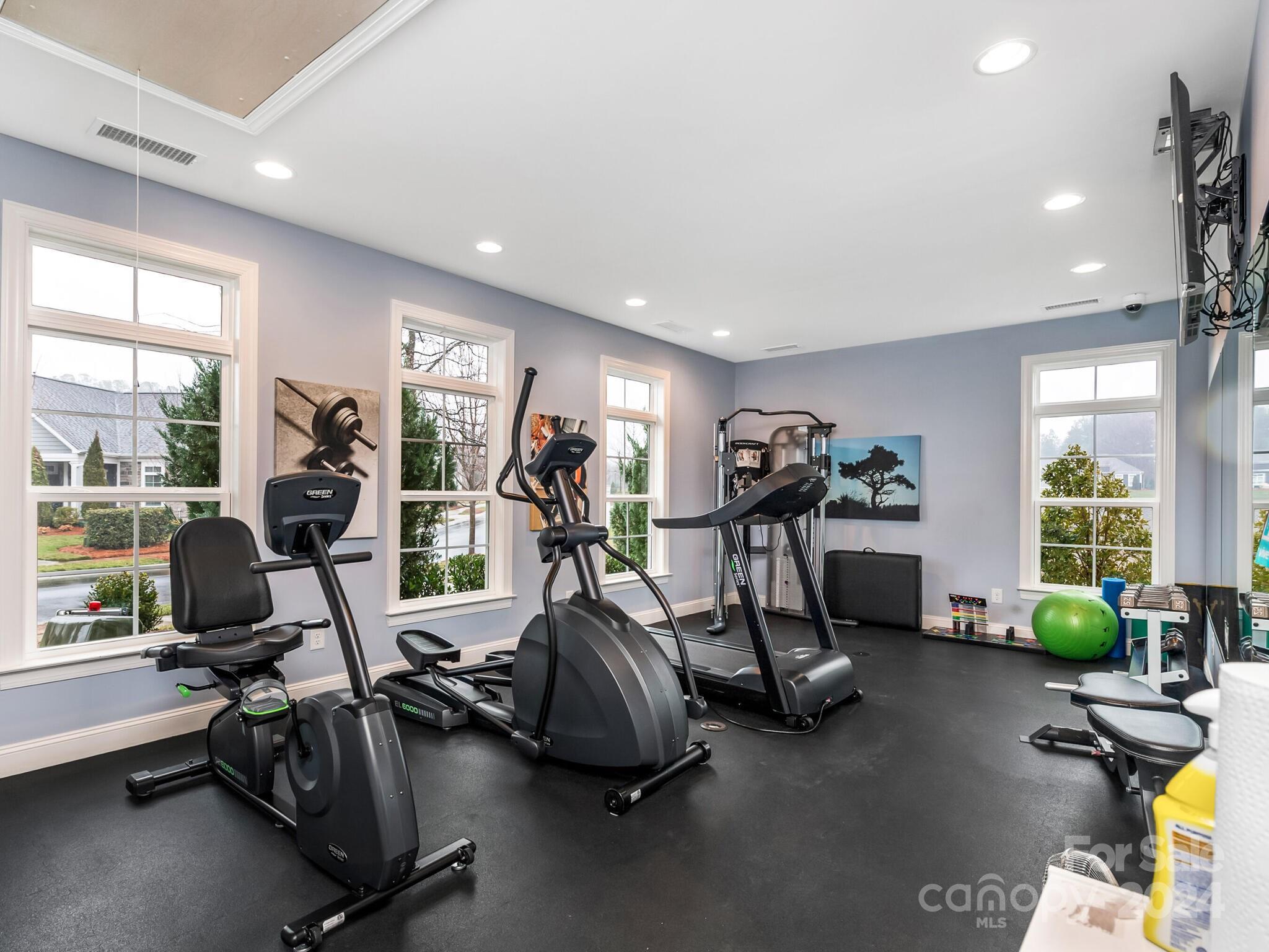 The Courtyards on Lake Norman - Residential
