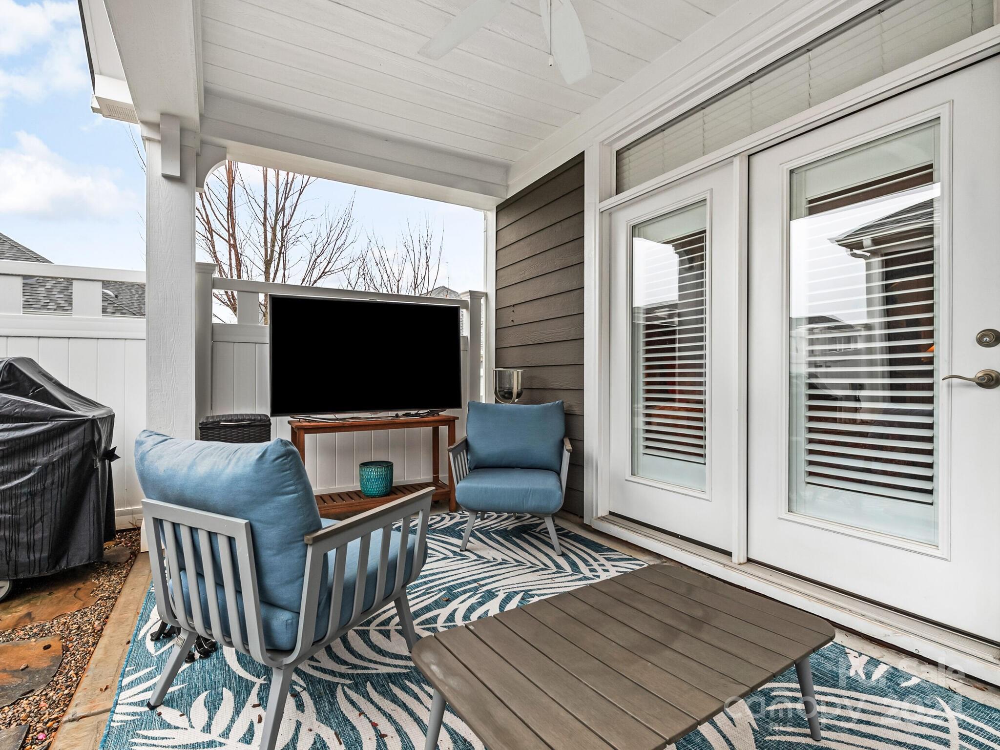 The Courtyards on Lake Norman - Residential