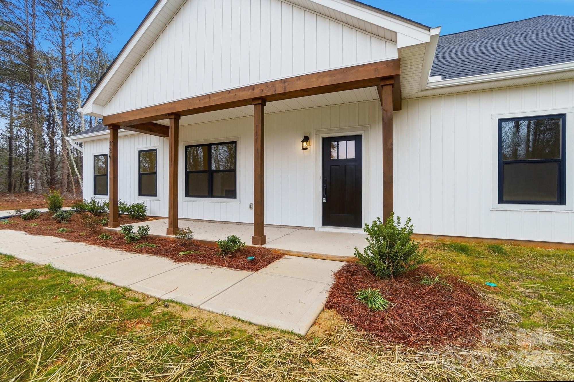 124 Rollingbrook Road