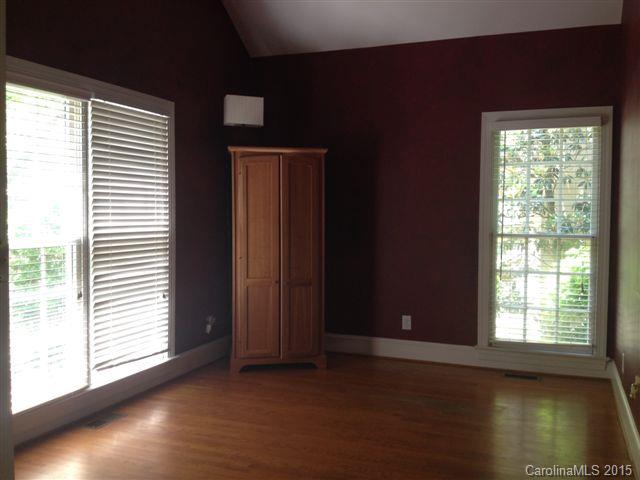 Queen Charlottes Court - Residential Lease